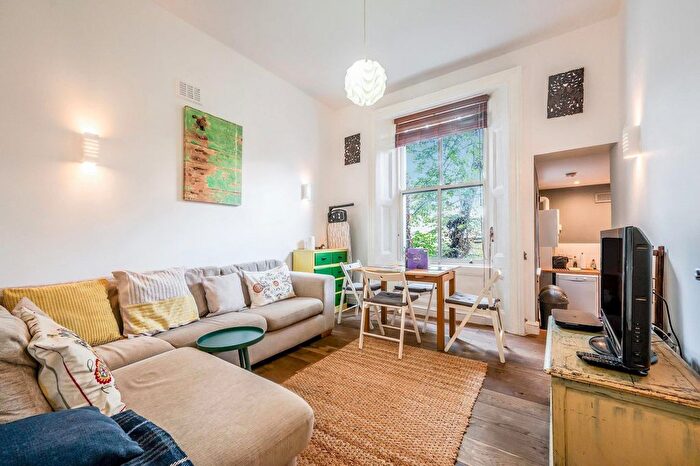 2 Bedroom Flat To Rent In Notting Hill, W11