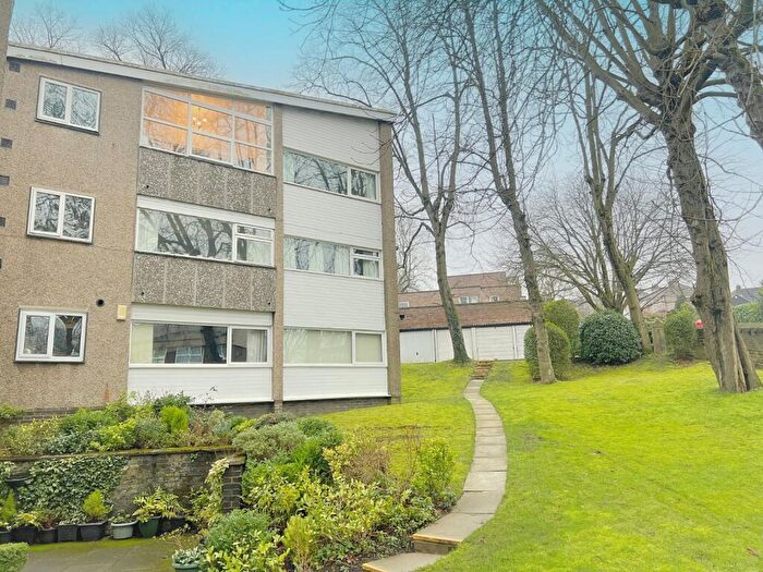 2 Bedroom Flat For Sale In Dale House, Park Road, Eccleshill, Bradford, BD10