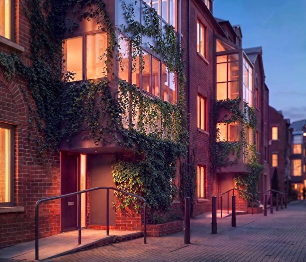 1 Bedroom Flat For Sale In Angel Village, City Road, London, EC1V