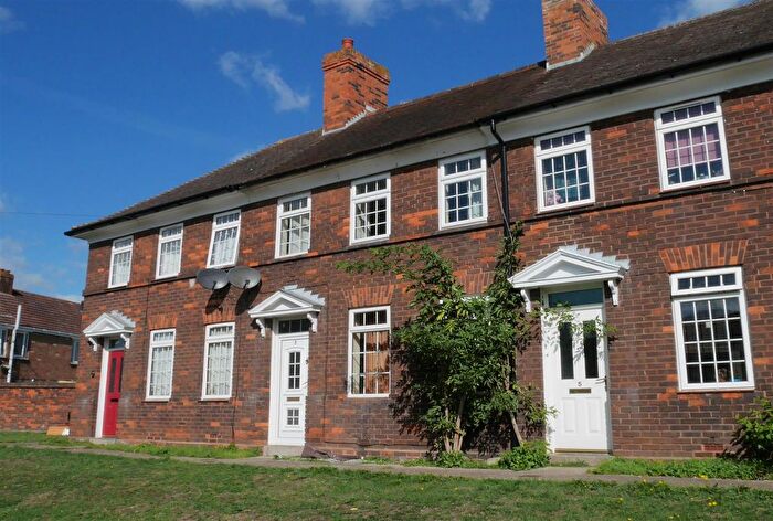 3 Bedroom Terraced House To Rent In Hamilton Road, Taunton, TA1