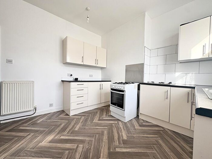 3 Bedroom Terraced House To Rent In Spencer Street, Keighley, BD21