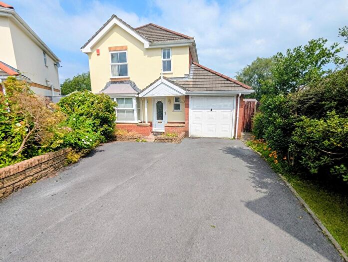 4 Bedroom Detached House To Rent In Pantyfedwen, Peniel, Carmarthen, Carmarthenshire., SA32