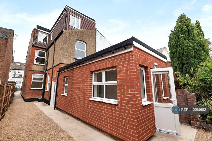 Studio To Rent In Reginald St, Luton, LU2