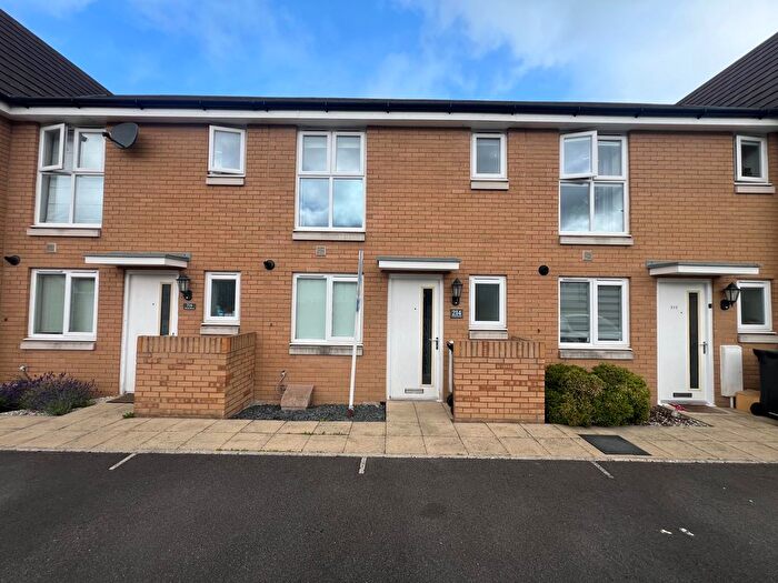 2 Bedroom Property To Rent In Wood Street, Bristol, BS34