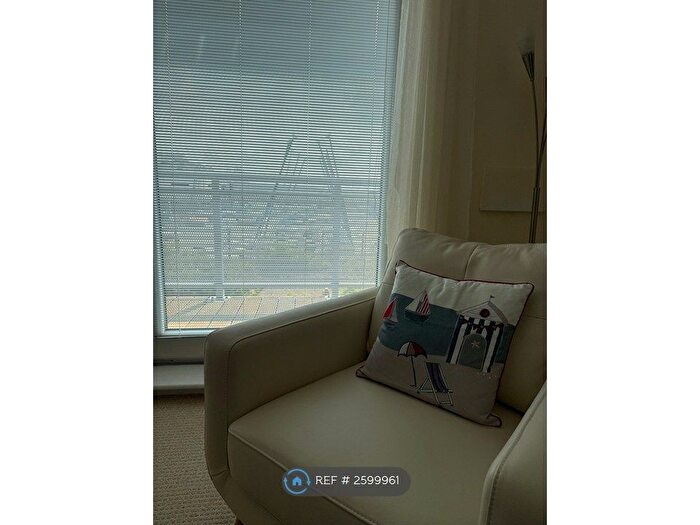 1 Bedroom Flat To Rent In Guillemot House, Poole, BH15