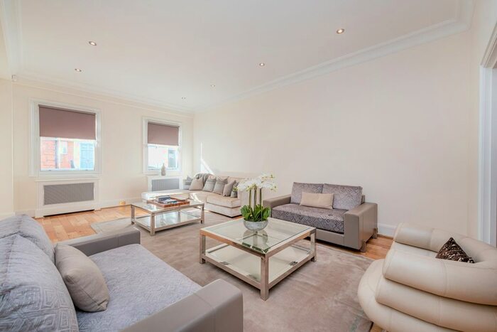 4 Bedroom Town House To Rent In Headfort Place, London, SW1X