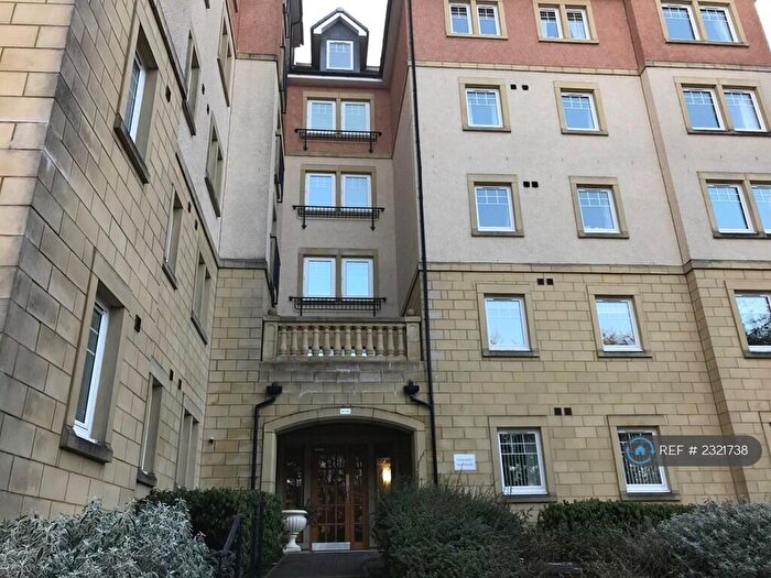 2 Bedroom Flat To Rent In Eagles View, Livingston, EH54