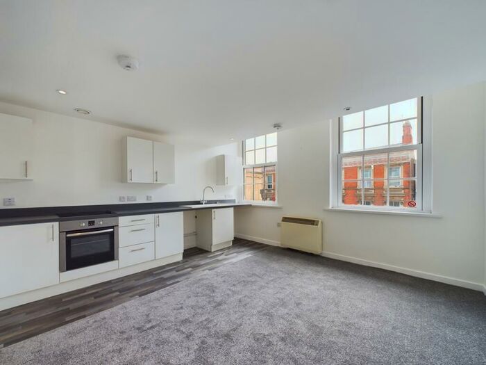 1 Bedroom Apartment To Rent In Queens House, Paragon Street, HU1