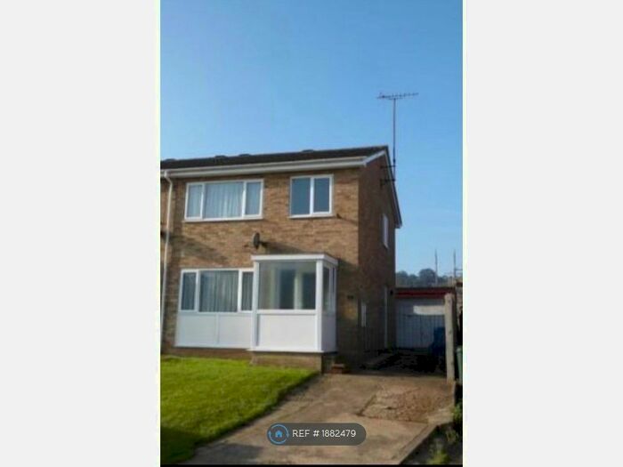 3 Bedroom Semi-Detached House To Rent In Wood End, Banbury, OX16