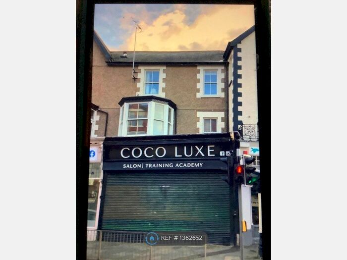 4 Bedroom Maisonette To Rent In Abergele Road, Colwyn Bay, LL29