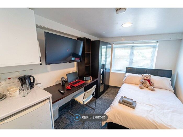 Studio To Rent In Birmingham, Birmingham, B29