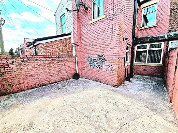 4 Bedroom House To Rent In Beresford Street, Manchester, M14