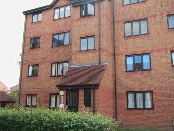 Studio To Rent In Glenville Grove, New Cross, SE8