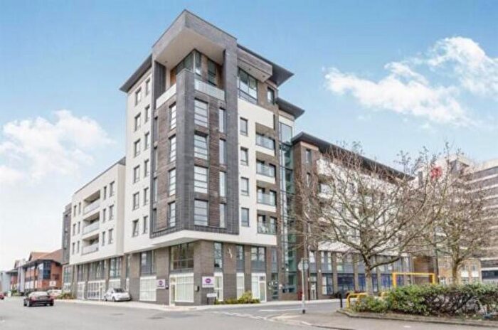 2 Bedroom Flat To Rent In Empress Heights, College Street, Southampton, SO14