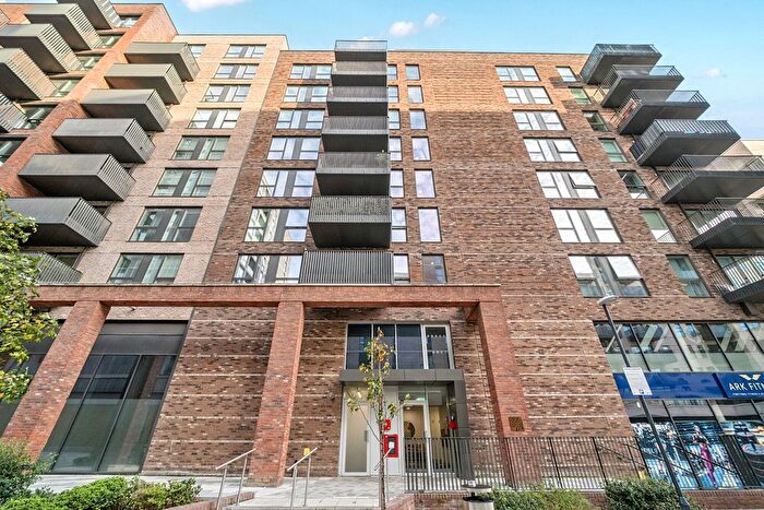 1 Bedroom Studio For Sale In Regal Walk, Bexleyheath, DA6