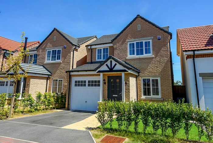 3 Bedroom Detached House To Rent In Hornbeam Close, York, YO30