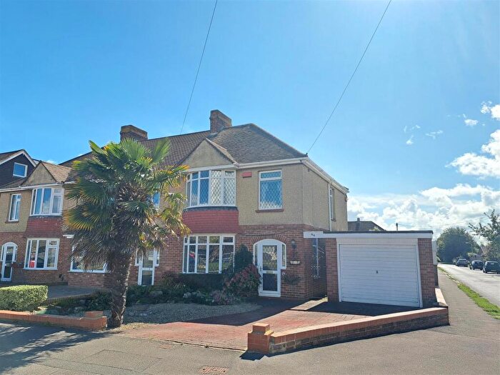 3 Bedroom End Of Terrace House For Sale In Cranleigh Road, Portchester, PO16