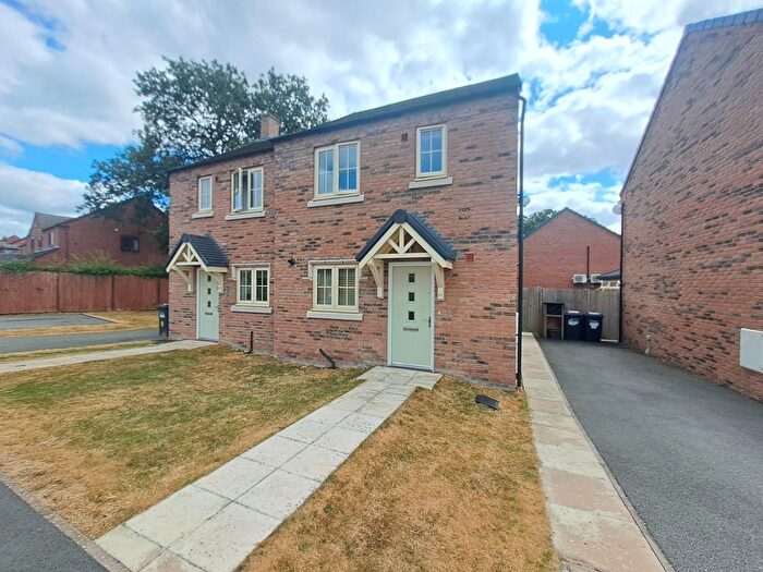 3 Bedroom Semi-Detached House For Sale In The Hawthorns, Ellesmere, SY12