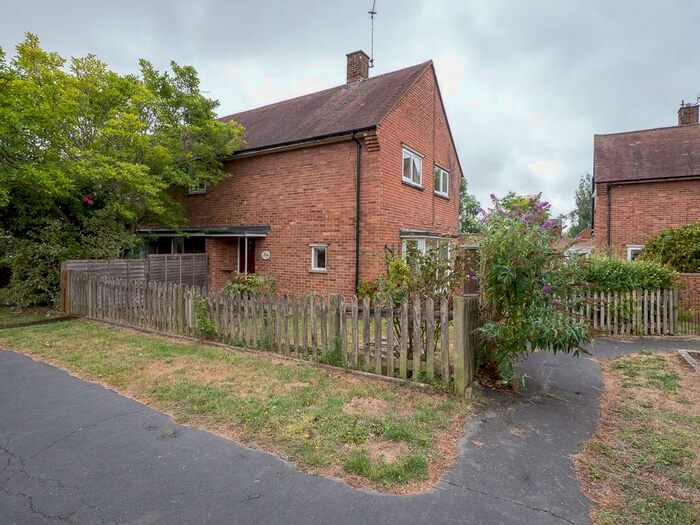 2 Bedroom End Of Terrace House To Rent In Bowley Road, Hailsham, East Sussex, BN27