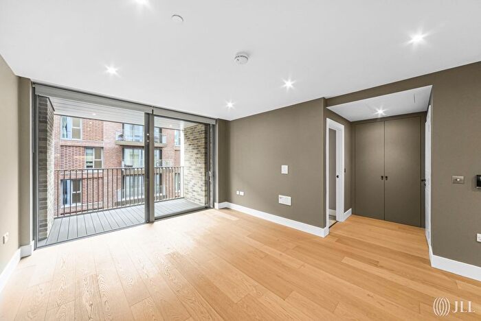 1 Bedroom Flat To Rent In Prince Of Wales, London, SW11