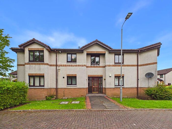 2 Bedroom Flat For Sale In Loanhead Road, Linwood, PA3