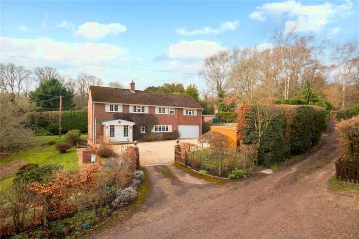 5 Bedroom Detached House For Sale In Frilsham, Thatcham, RG18