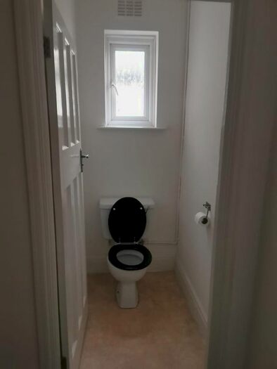 2 Bedroom Flat To Rent In Baring Road, Lewisham, SE12