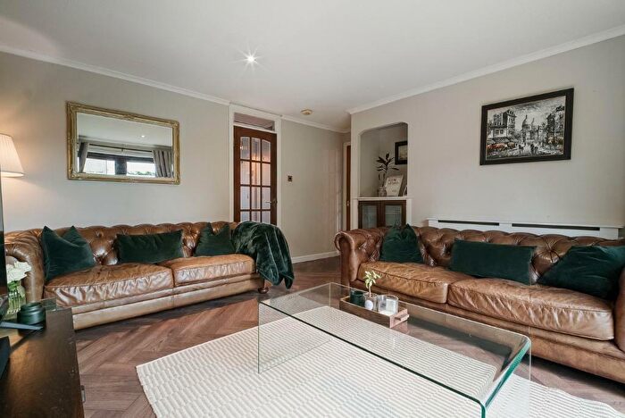 3 Bedroom Terraced House For Sale In Birks Hill, Irvine, North Ayrshire, KA11