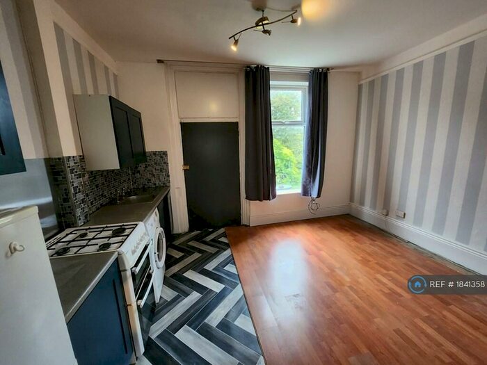 1 Bedroom Flat To Rent In Shirebrook Road, Sheffield, S8