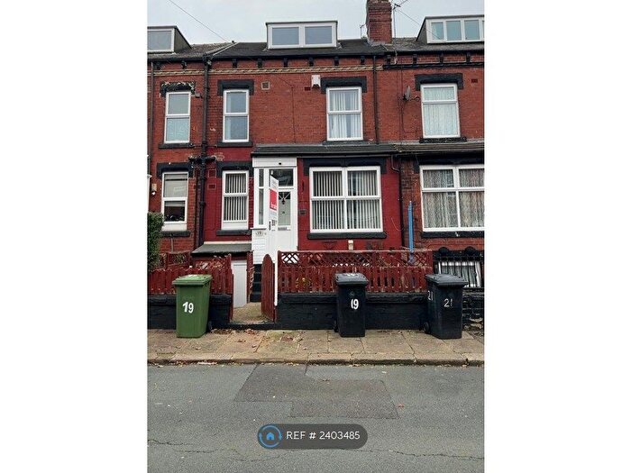 2 Bedroom Terraced House To Rent In Cross Flatts Parade, Leeds, LS11