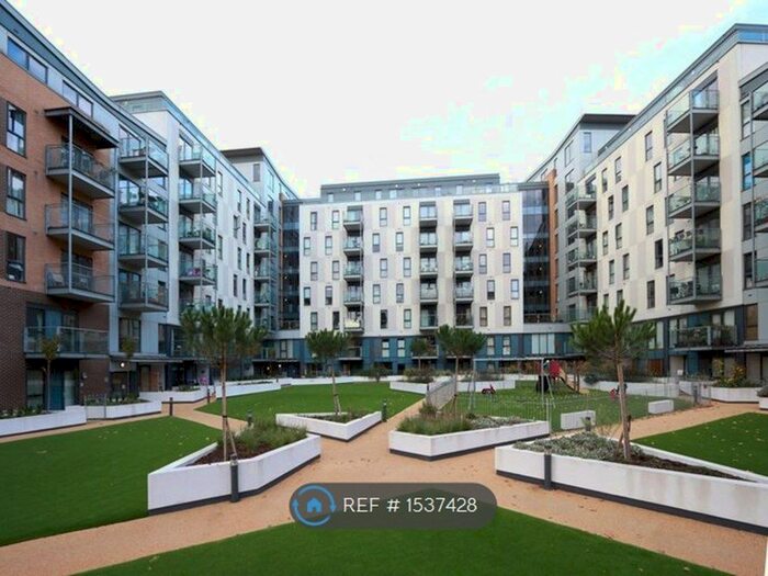 2 Bedroom Flat To Rent In Turner Street, London, E16