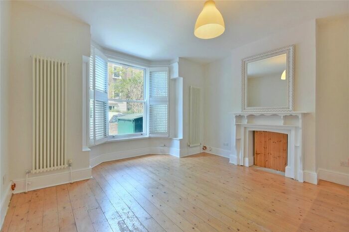 2 Bedroom Property To Rent In Lambton Road, Finsbury Park, N19