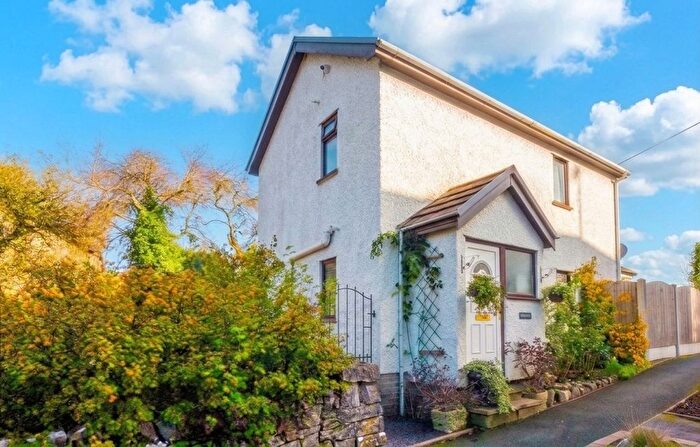 3 Bedroom Detached House For Sale In Pinfold, Casterton, LA6