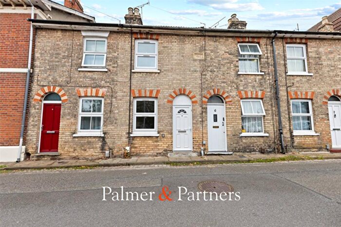 2 Bedroom Terraced House For Sale In Priory Street, Colchester, Essex, CO1