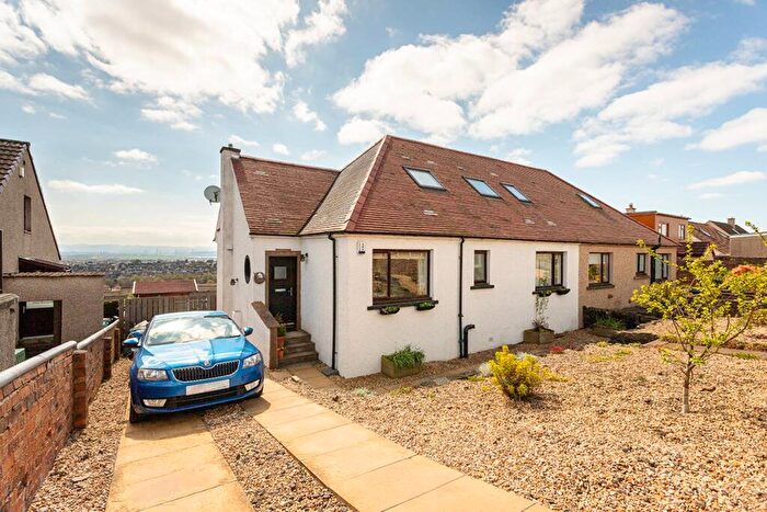 4 Bedroom Semi-Detached House For Sale In Kingseat Road, Dunfermline, KY12