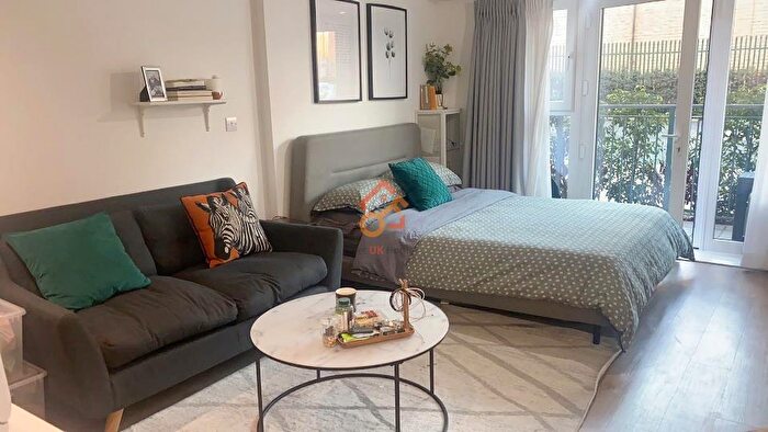 Studio To Rent In Fairbank House, Beaufort Square, London, NW9