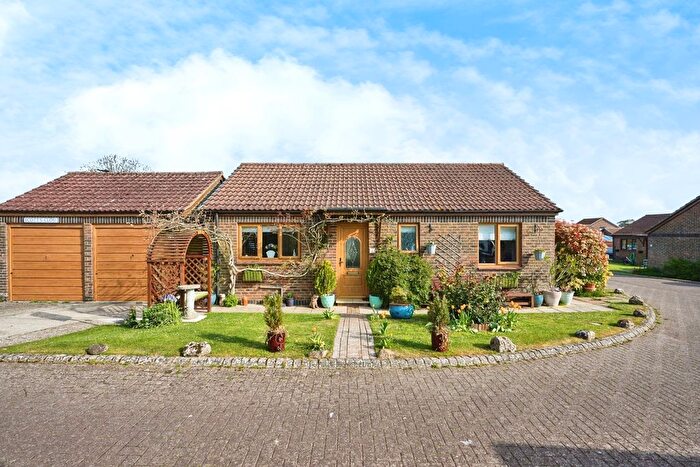 2 Bedroom Bungalow For Sale In Scotts Close, Shalfleet, Newport, Isle Of Wight, PO30