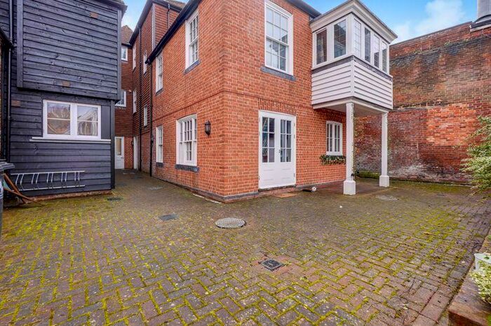 1 Bedroom Flat To Rent In A Palace Street, Canterbury, CT1