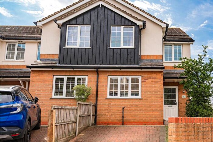 3 Bedroom Property For Sale In Milton Road, Grimsby, DN33
