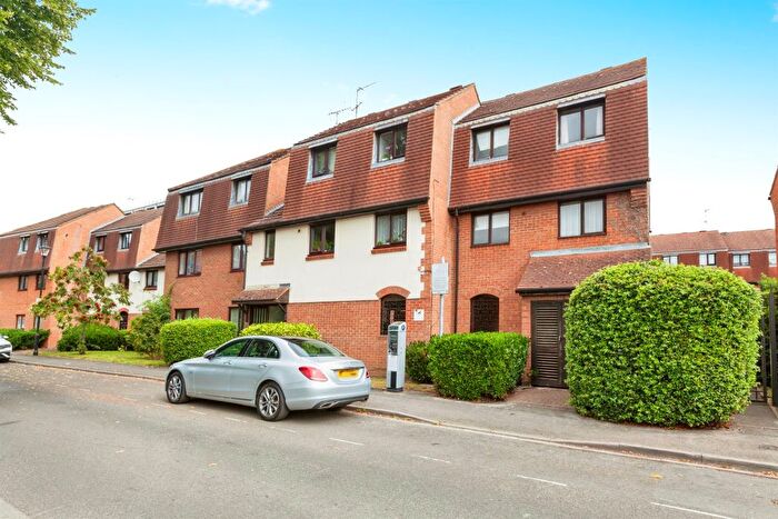 1 Bedroom Flat To Rent In Victoria Road, Slough, SL2
