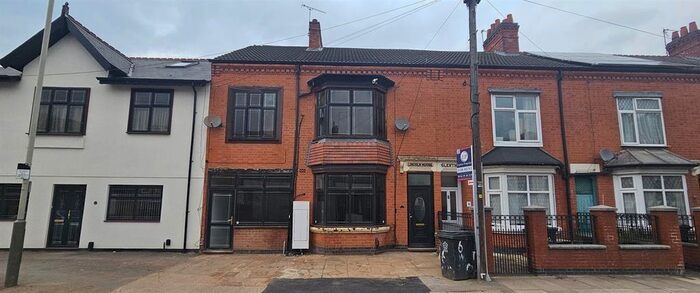 3 Bedroom Flat To Rent In Overton Road, Leicester, LE5