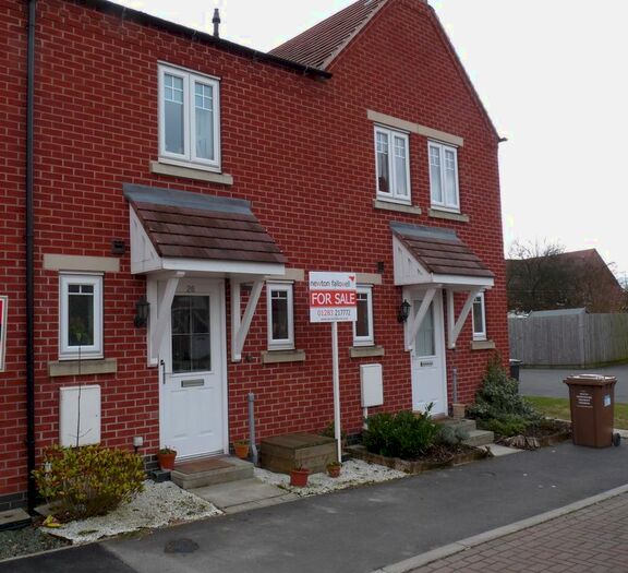 2 Bedroom Terraced House To Rent In Moray Close, Swadlincote, DE11