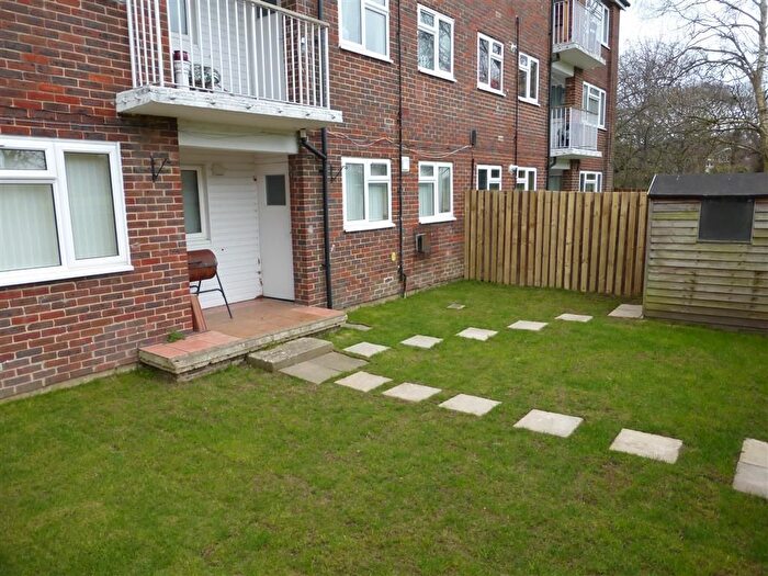 2 Bedroom Flat To Rent In Biddlecombe Close, Gosport, PO13