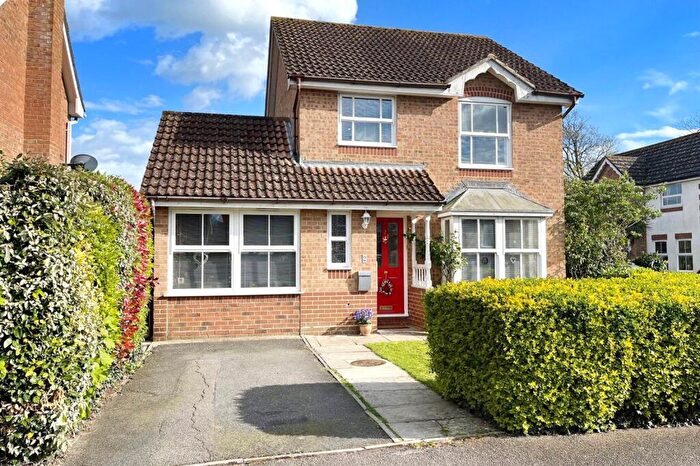 4 Bedroom Detached House For Sale In Finches Close, Littlehampton, West Sussex, BN17