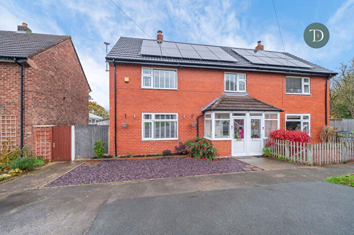 3 Bedroom Semi Detached House For Sale In Dudley Crescent, Hooton, Ellesmere Port, CH66
