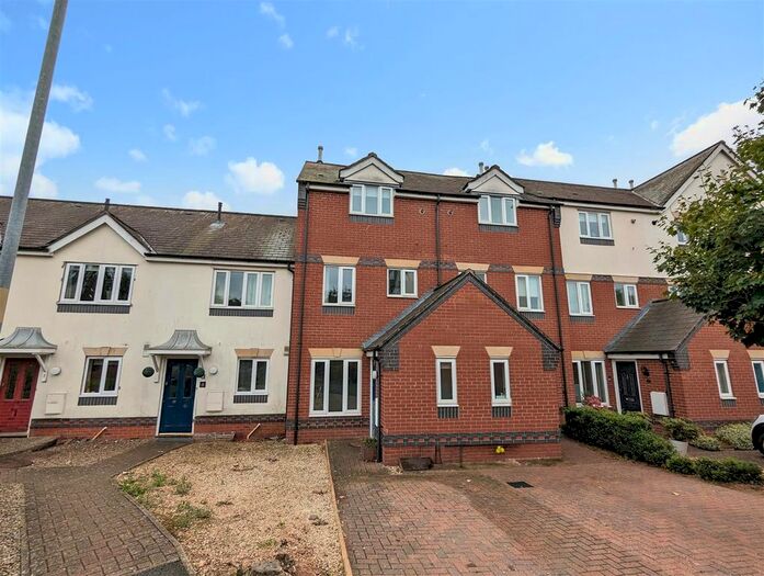3 Bedroom Property To Rent In Old Mill Close, Hereford, HR4