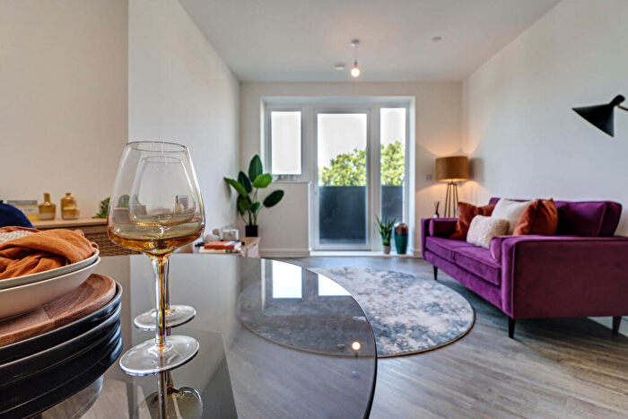 1 Bedroom Apartment For Sale In Vista House, High View, Hatfield, AL10