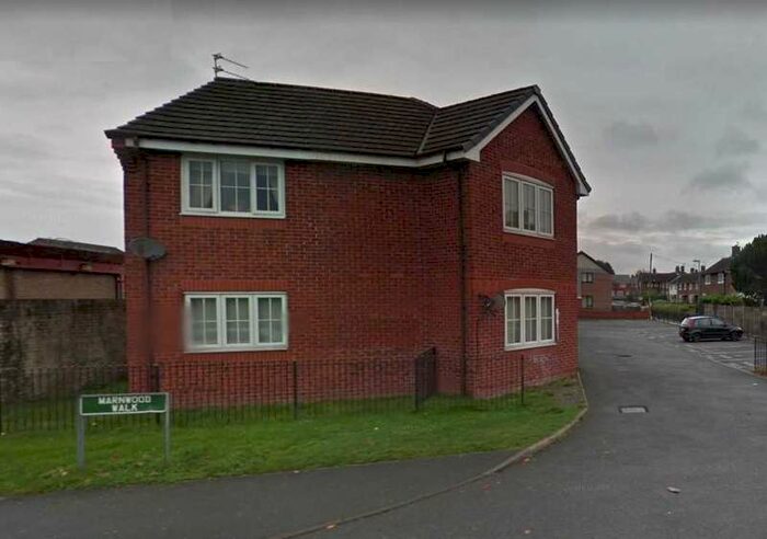 2 Bedroom Apartment To Rent In Marnwood Walk 12, Kirkby, L32