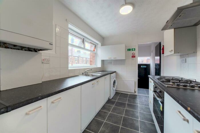 2 Bedroom Flat To Rent In Dilston Road, Fenham, NE4