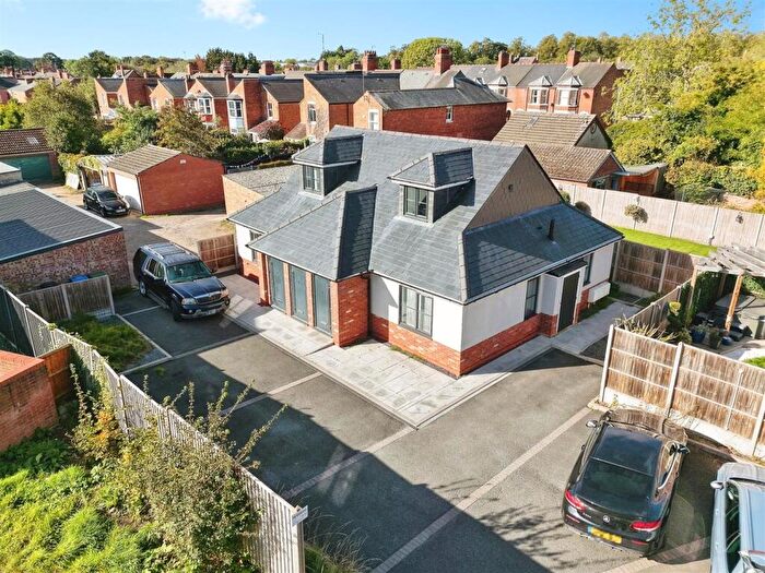 3 Bedroom Block Of Apartments For Sale In The Woodyard, Hillmorton, Rugby, CV22